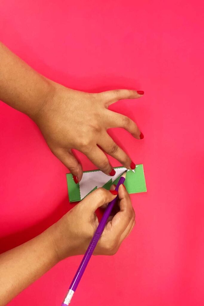 10 Free Christmas Paper Chains Printable - Draw Craft Create
