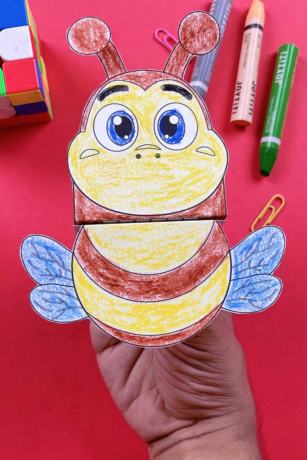 bee puppet